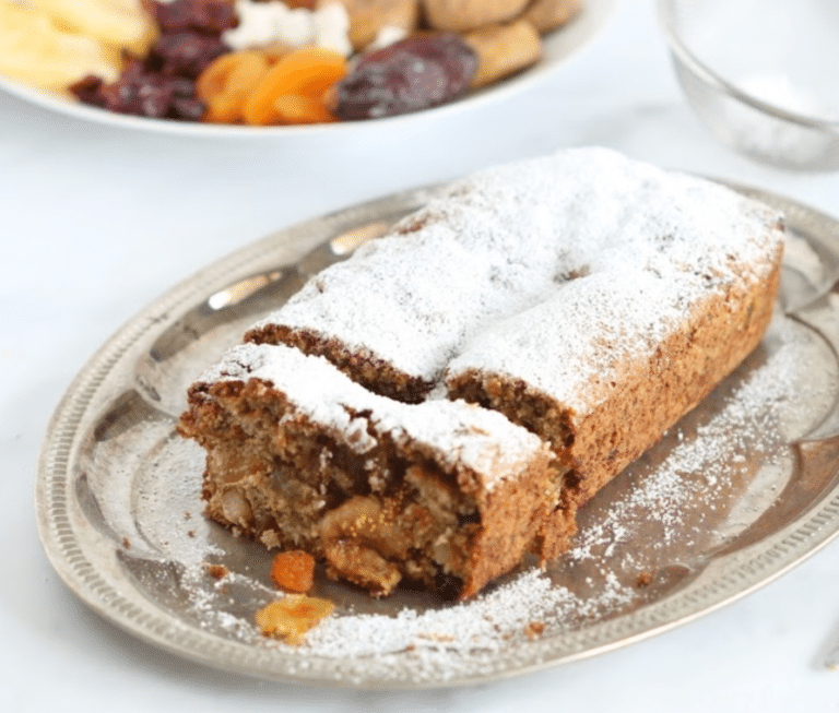 עוגת פירות יבשים